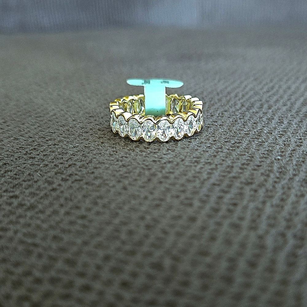 Eternity♾️ Ring💍 With Clear Baguette Crystals💎 - NWT - Picture 16 of 16